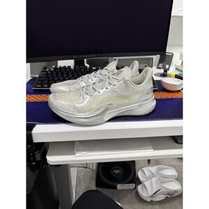 lining gamma “silver toad” size 8.5 vnds